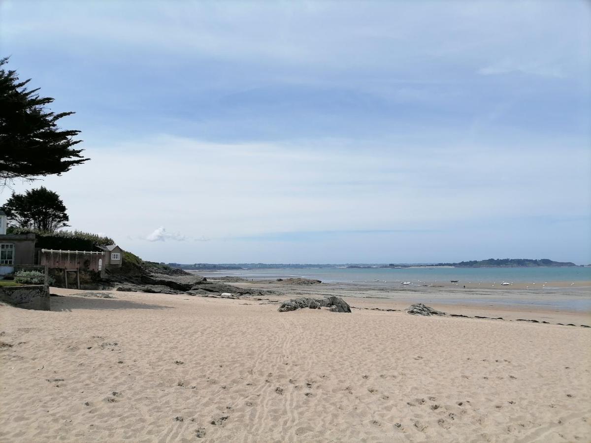 Maison Familiale Proche De La Mer Lancieux Exteriér fotografie