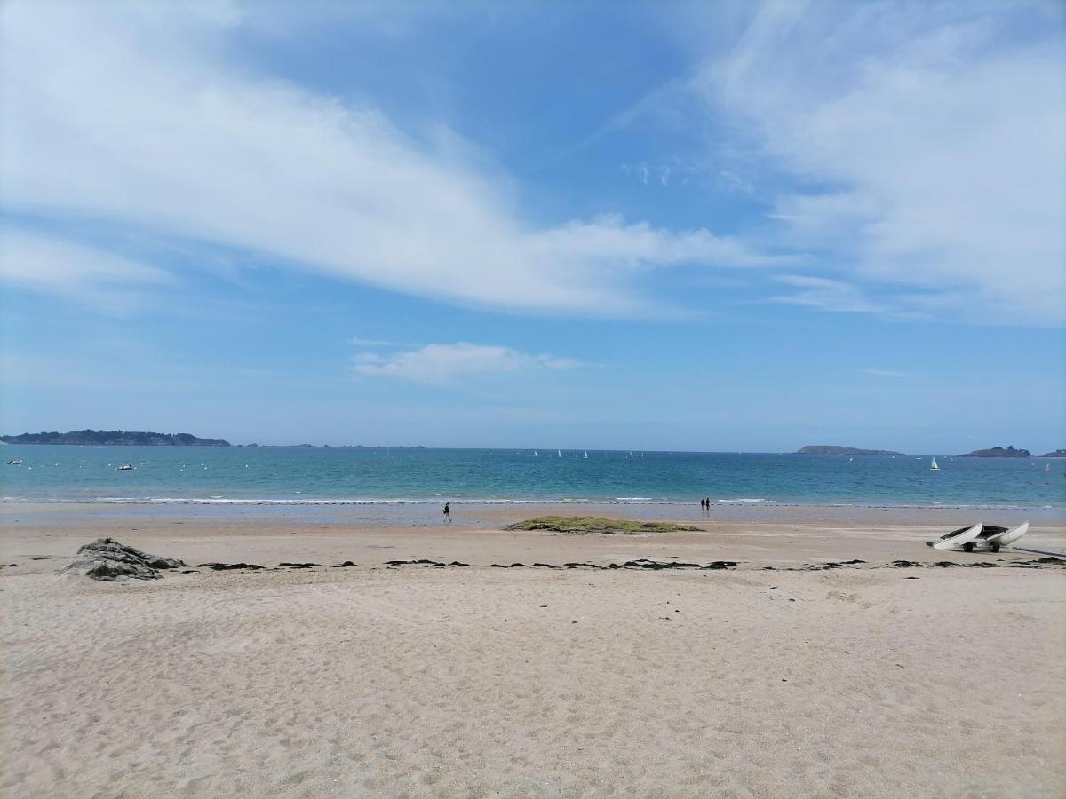 Maison Familiale Proche De La Mer Lancieux Exteriér fotografie